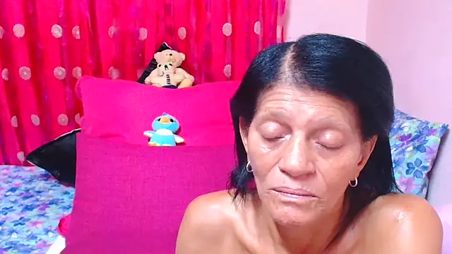 SLUTTYROXY 即時 XXX 聊天