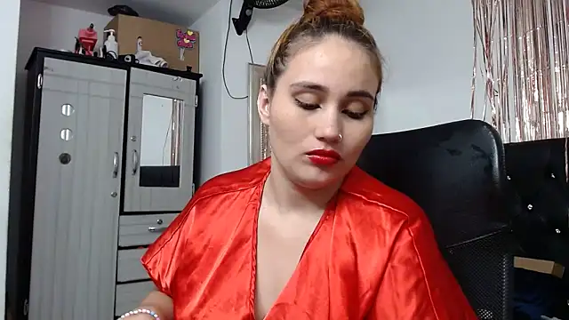 Baby_hornyJM's Live XXX Chat