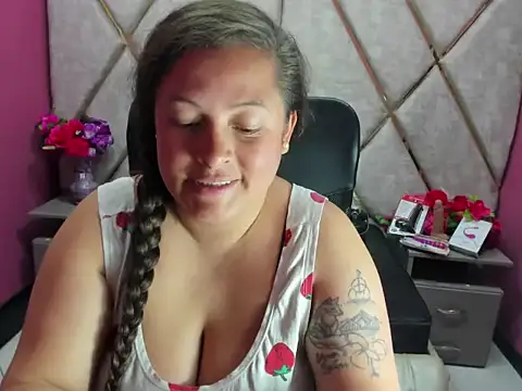 Sarah_Boobs_ Chat XXX live