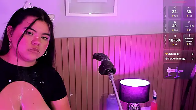 klhoe_boobs' Live XXX Chat