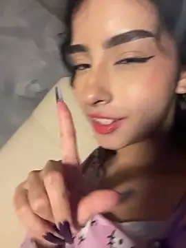 Pokazy przed kamerką – RosseMelody