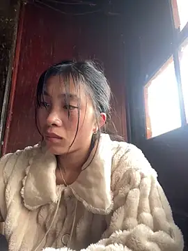 LyLyX09's Live XXX Chat