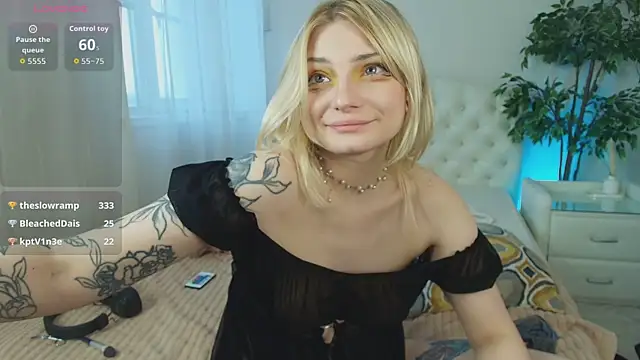 AvaSunのライブXXXチャット