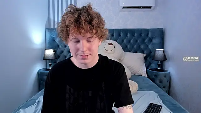 KevinMilkyn Webbikameraesitys