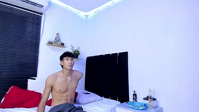 Онлайн чат XXX angel_boy02