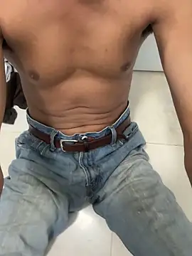 ZF-Athlete: διαδικτυακό σόου στην κάμερα