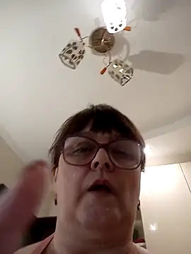 Czat XXX na żywo – BrandiOhNight