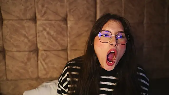 Daisha_Riley – Naživo XXX chat