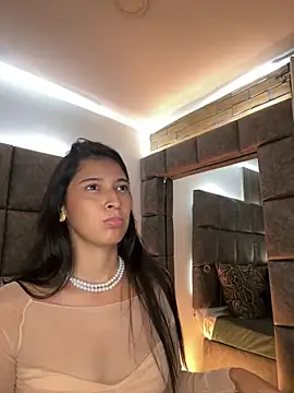 Chat +18 de BrigitteVons ao vivo