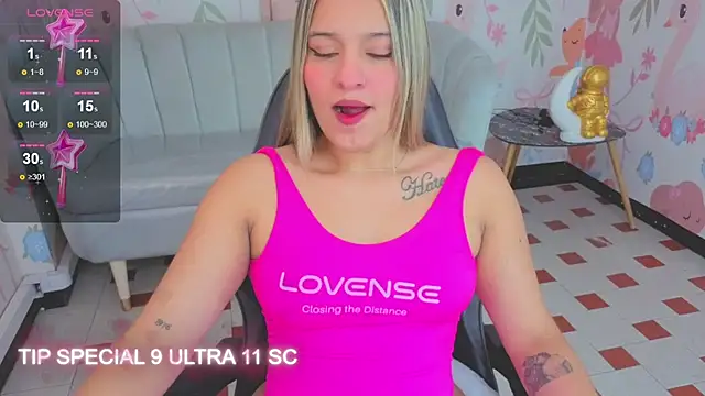 Paris09_v_ Live XXX-Chat