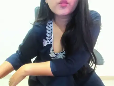 Hina_Chaudhary live XXX chat