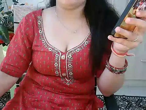 _chitranshi: онлайн-секс-чат