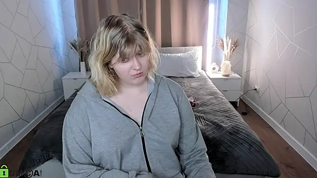 Chat XXX en directo de luna_c0ra