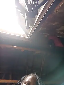 Chatroom XXX en direct de holygrail001