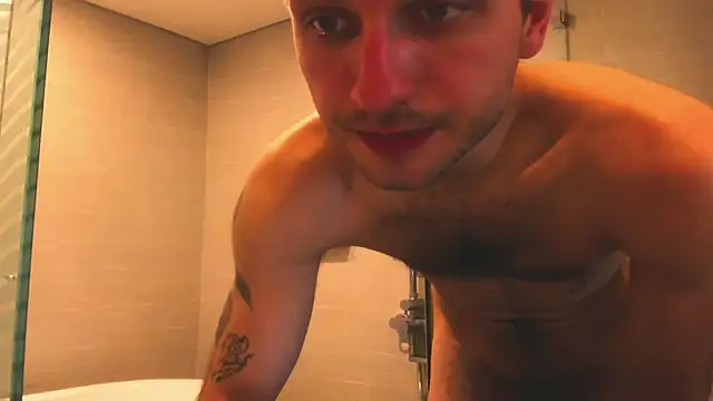 DarkRogue19's Live XXX Chat