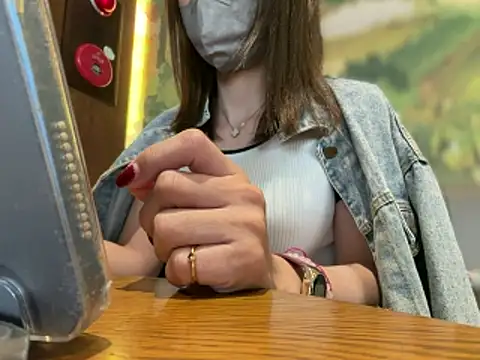 Chat XXX ao vivo de Rose168_