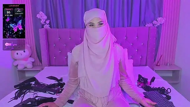 عرض كام Nayla-Mouna