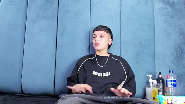 Megan_Thompson_ Chat XXX in diretta