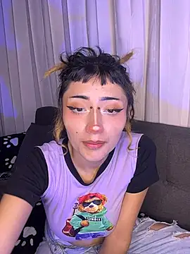 baby_akuma Chat XXX in diretta