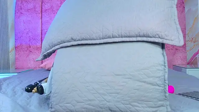 emmacurvy's Live XXX Chat