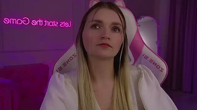 AnnyRaii: онлайн-секс-чат