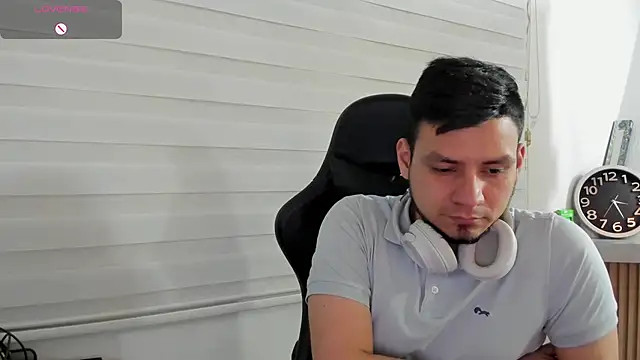 دردشة Rick_Adams الجنسية المباشرة