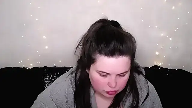 Emily_MoのライブXXXチャット