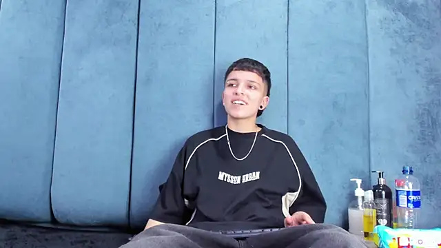 Chatroom XXX en direct de Megan_Thompson_