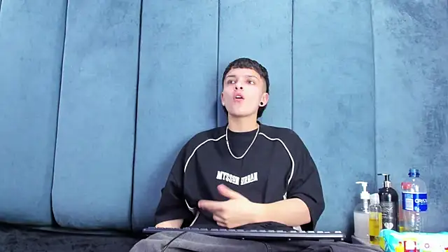 Megan_Thompson_'s Live XXX Chat