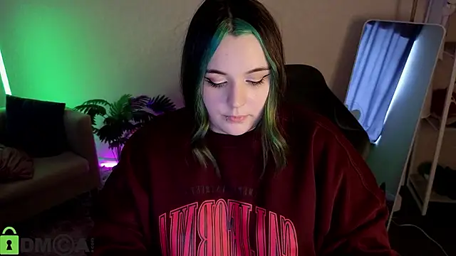 Mia_R0ss Adlı Modelin Canlı XXX Sohbeti