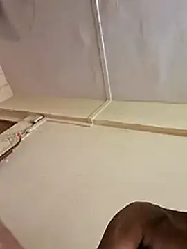 Pokazy przed kamerką – Maddymissile