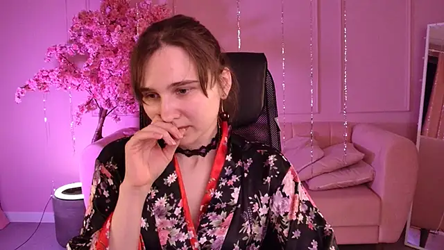 Chat +18 de TessaMill ao vivo