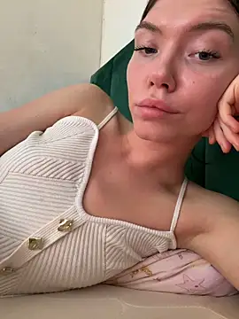 Lisaaa_Alisa Live XXX Chat