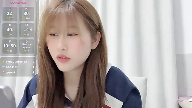 Živý XXX chat D-Dandan