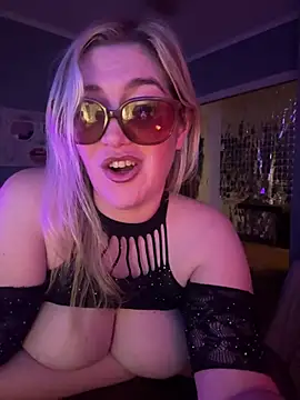 Chatroom XXX en direct de Granlady7