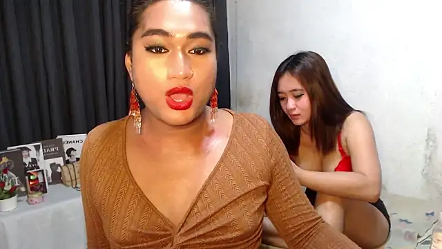 LastyLuna Pertunjukan Webcam