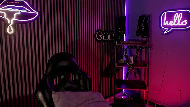 Maximoking26 লাইভ XXX চ্যাট