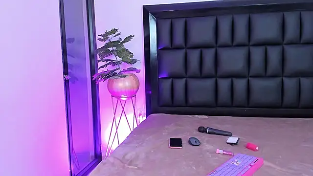 Chat XXX Live mia_roosee1