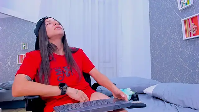 دردشة ViictoriiaSaenz الجنسية المباشرة