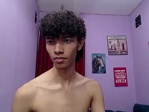 bigcock_twinks – Naživo XXX chat