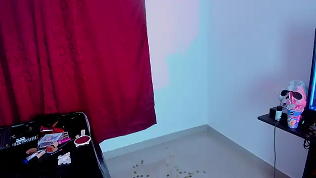 Pokazy przed kamerką – Shadow_Queen666