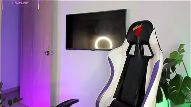 Chatroom XXX en direct de _MissViolet_