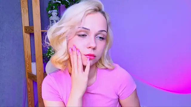 ElenaMonroe's Live XXX Chat