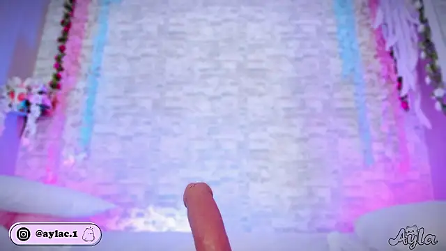 Chat XXX en directo de ayla_lux