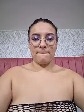 Chat XXX en directo de Allice_Evens