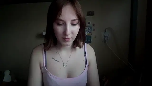 AquilineOrites élő XXX-chatje