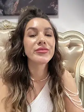 Chatroom XXX en direct de HotXMom_