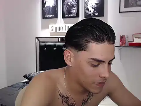 BigBill777: διαδικτυακό σόου στην κάμερα