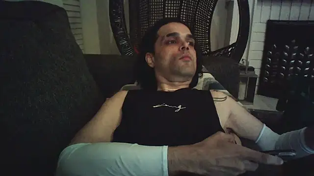 KungFuPanda001 élő XXX-chatje