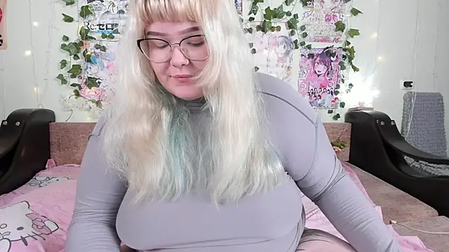 _CandyM1lky_ Adlı Modelin Canlı XXX Sohbeti